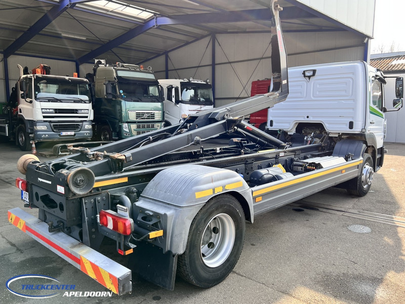 Mercedes-Benz Atego 1527 Manuel, Euro 6, HIAB 10 Tons - Hook lift truck: picture 2 Mercedes-Benz Atego 1527 Manuel, Euro 6, HIAB 10 Tons - Hook lift truck: picture 2