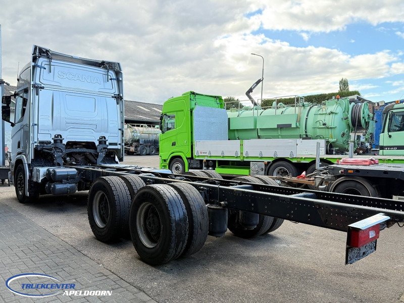 Scania R730 XT NGS V8 6x4 Naafreductie, Retarder, PTO - Cab chassis truck: picture 3 Scania R730 XT NGS V8 6x4 Naafreductie, Retarder, PTO - Cab chassis truck: picture 3