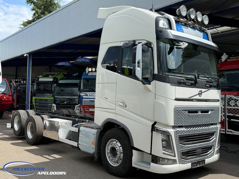 Volvo FH 750 Globetrotter XL, Retarder, 460 WB, Reduction axle, Pto - Cab chassis truck: picture 1 Volvo FH 750 Globetrotter XL, Retarder, 460 WB, Reduction axle, Pto - Cab chassis truck: picture 1