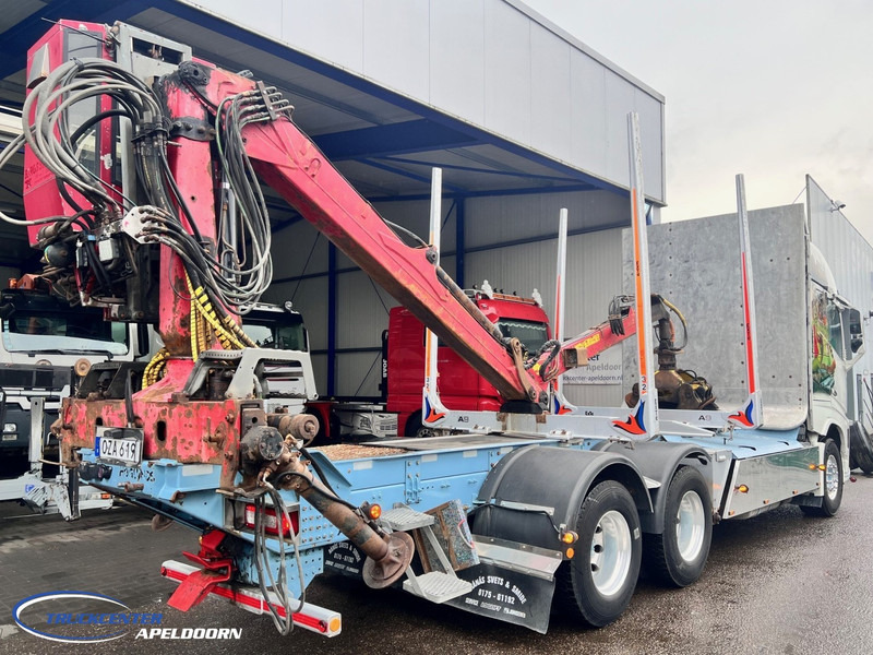 Volvo FH 750 Loglift, 6x4, Dynamic steering - Logging truck, Crane truck: picture 3 Volvo FH 750 Loglift, 6x4, Dynamic steering - Logging truck, Crane truck: picture 3