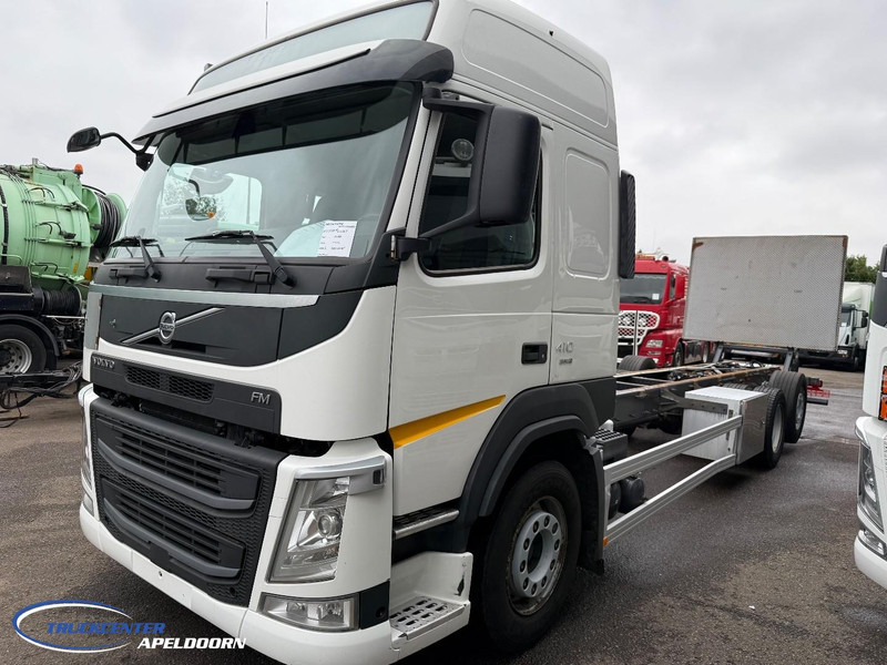 Volvo FM 410 379000 km, 6x2, Globetrotter - Cab chassis truck: picture 3 Volvo FM 410 379000 km, 6x2, Globetrotter - Cab chassis truck: picture 3