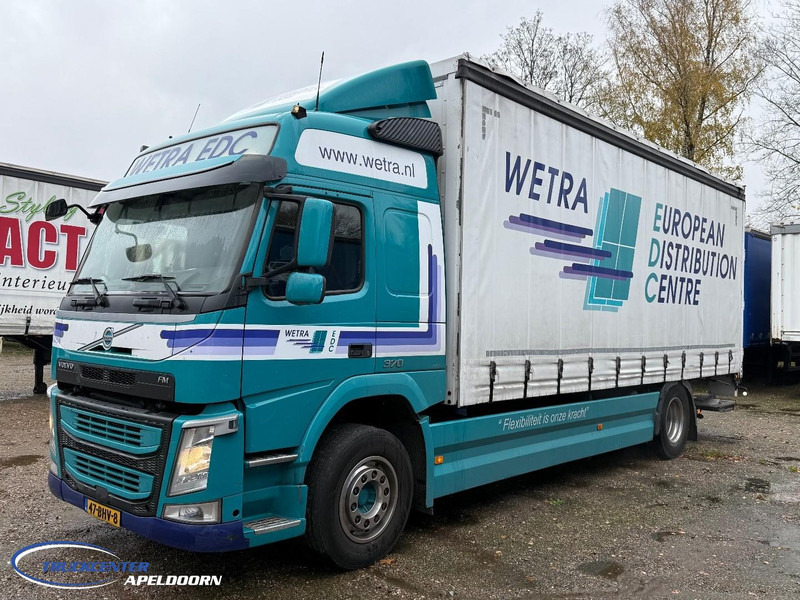 Volvo FM Schuifdak, Laadklep, Globetrotter - Curtain side truck: picture 2 Volvo FM Schuifdak, Laadklep, Globetrotter - Curtain side truck: picture 2