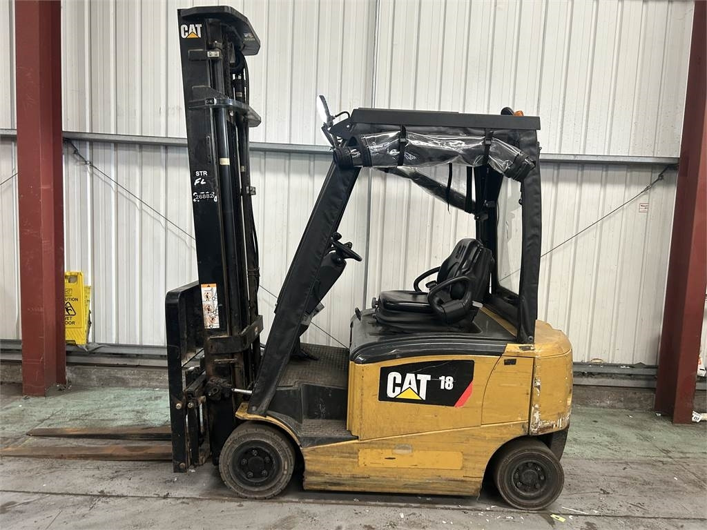 CAT EP18CPN - Electric forklift: picture 1 CAT EP18CPN - Electric forklift: picture 1