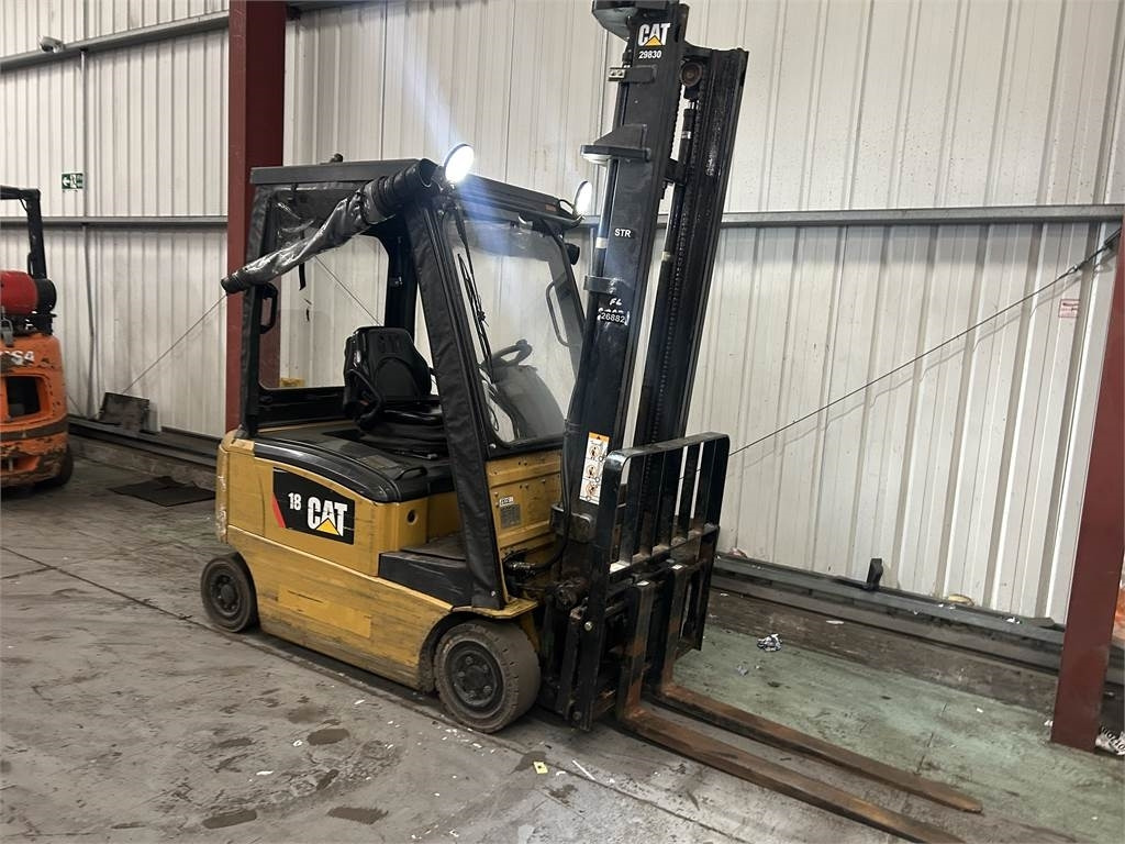 CAT EP18CPN - Electric forklift: picture 4 CAT EP18CPN - Electric forklift: picture 4