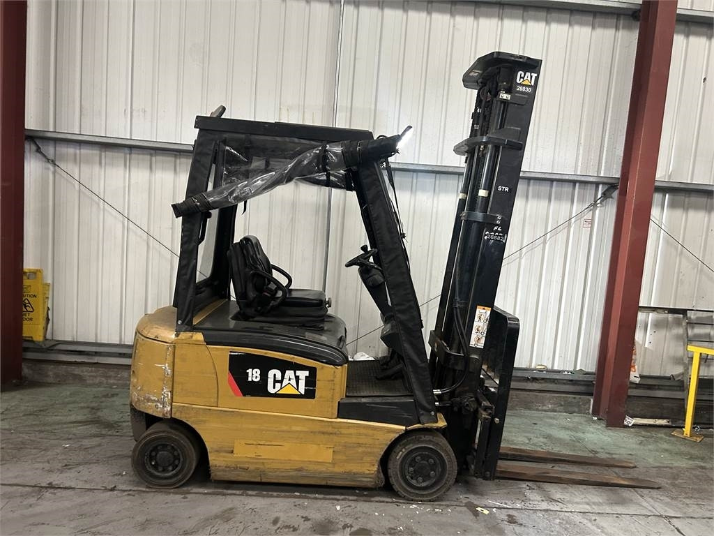 CAT EP18CPN - Electric forklift: picture 5 CAT EP18CPN - Electric forklift: picture 5