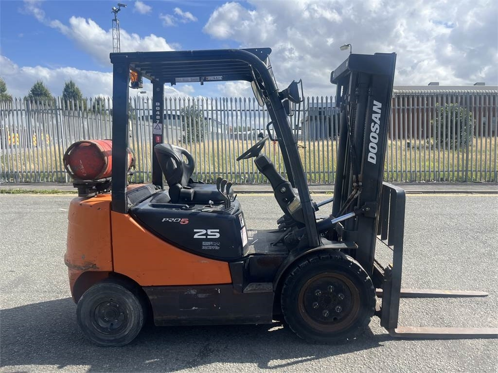 Doosan G25P-5 - LPG forklift: picture 4 Doosan G25P-5 - LPG forklift: picture 4