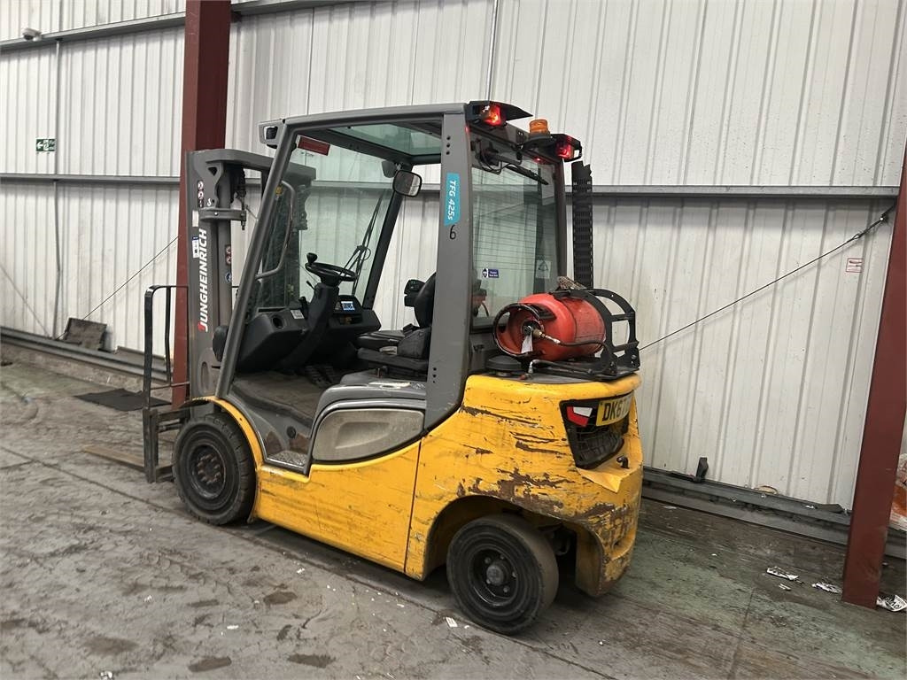 Jungheinrich TFG425S - LPG forklift: picture 3 Jungheinrich TFG425S - LPG forklift: picture 3