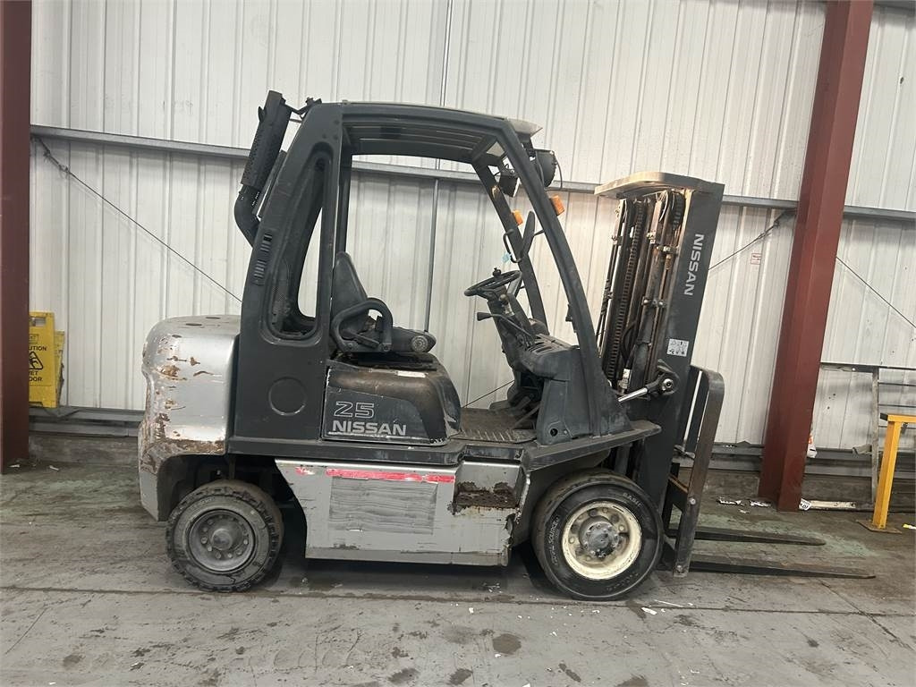 Nissan Y1D2A25Q - Diesel forklift: picture 5 Nissan Y1D2A25Q - Diesel forklift: picture 5
