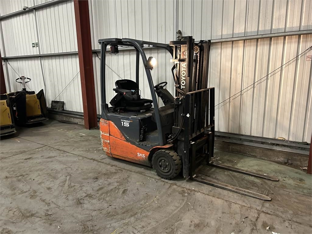 Toyota 8FBE15T - Electric forklift: picture 4 Toyota 8FBE15T - Electric forklift: picture 4