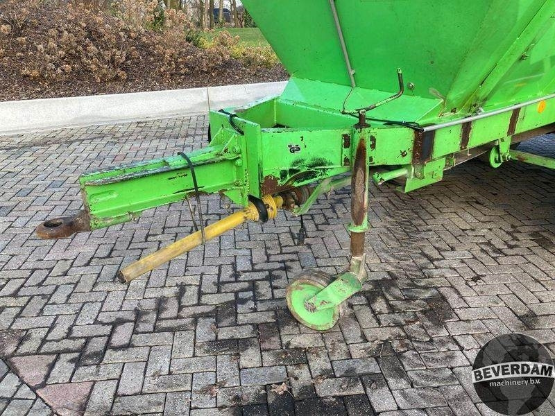 Fertilizing equipment Amazone Rotina 8000 B: picture 11