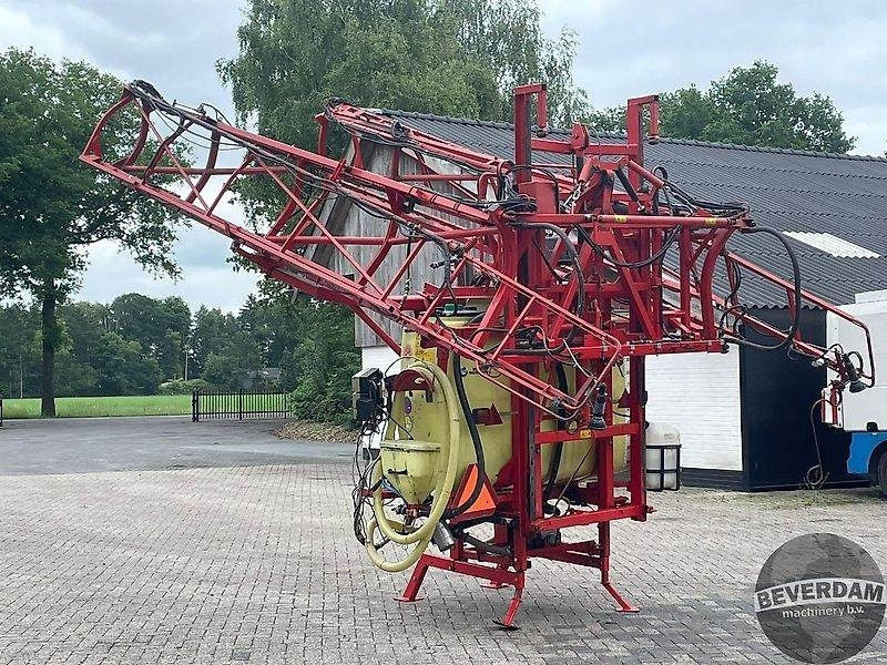 Rau D2 24 - Trailed sprayer: picture 5 Rau D2 24 - Trailed sprayer: picture 5