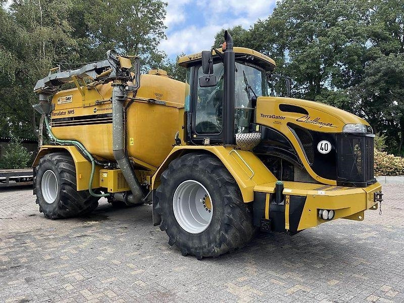 TerraGator 2244 - Fertilizer spreader: picture 1 TerraGator 2244 - Fertilizer spreader: picture 1