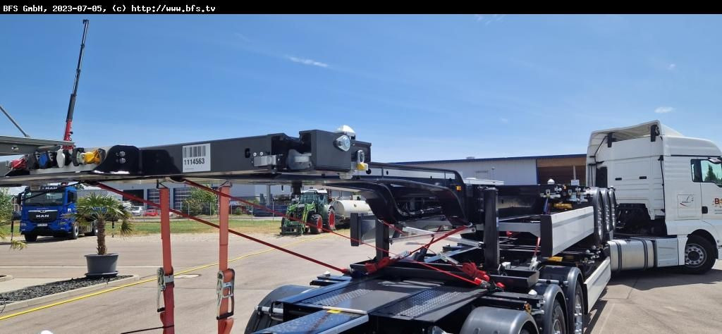 Krone Container Chassi SDC 27 eLTU5-2 Krone Container Chassi SDC 27 eLTU5-2 - Container transporter/ Swap body semi-trailer: picture 4 Krone Container Chassi SDC 27 eLTU5-2 Krone Container Chassi SDC 27 eLTU5-2 - Container transporter/ Swap body semi-trailer: picture 4