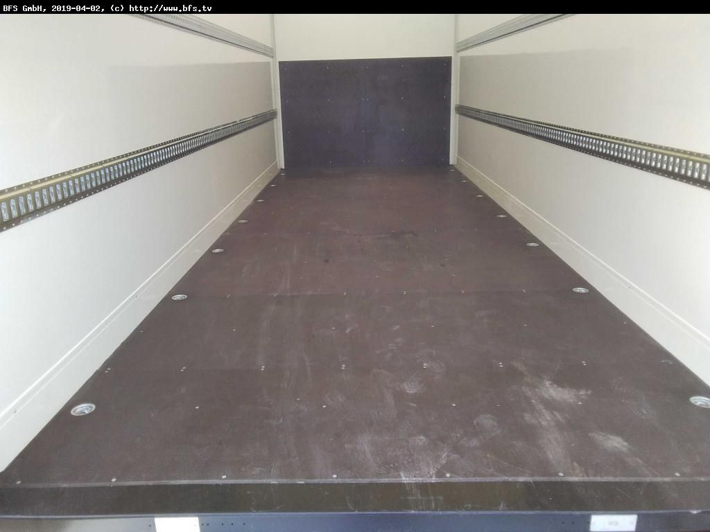 MAN TGM 15.250 4x2 BL Koffer LBW - Box truck: picture 3 MAN TGM 15.250 4x2 BL Koffer LBW - Box truck: picture 3