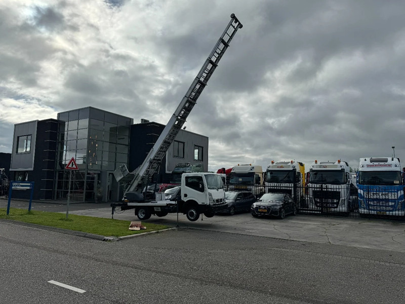 Nissan Cabstar 35.13 EURO 6 + LIFT 25 METER + REMOTE CONTROL - Commercial truck: picture 1 Nissan Cabstar 35.13 EURO 6 + LIFT 25 METER + REMOTE CONTROL - Commercial truck: picture 1