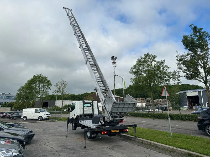 Nissan Cabstar 35.13 EURO 6 + LIFT 25 METER + REMOTE CONTROL - Commercial truck: picture 3 Nissan Cabstar 35.13 EURO 6 + LIFT 25 METER + REMOTE CONTROL - Commercial truck: picture 3