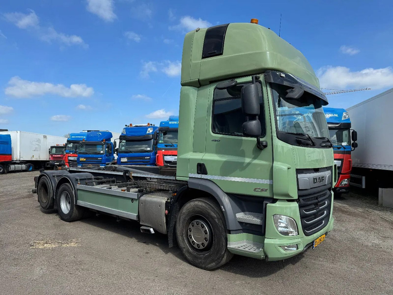 Hook lift truck DAF CF 450 6X2 EURO 6 VDL 21T HOOK LIFTING AXLE: picture 8