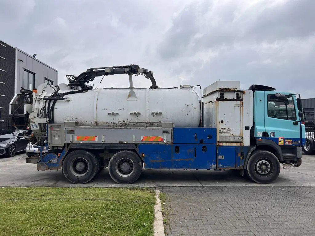 DAF CF 85.380 6X4 VACUUM CLEANER - FULL STEEL - Vacuum truck: picture 5 DAF CF 85.380 6X4 VACUUM CLEANER - FULL STEEL - Vacuum truck: picture 5