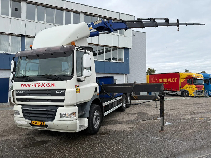DAF CF 85 6X2 EURO 5 + HMF 37 TON/M + REMOTE CONTROL - Dropside/ Flatbed truck, Crane truck: picture 2 DAF CF 85 6X2 EURO 5 + HMF 37 TON/M + REMOTE CONTROL - Dropside/ Flatbed truck, Crane truck: picture 2