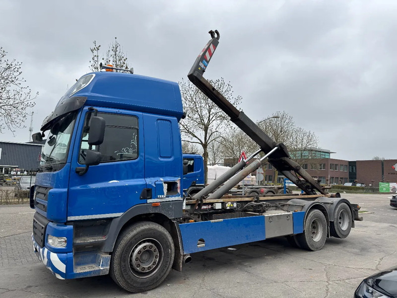 DAF CF 85 6X2 - EURO 5 + VDL HOOK + LIFT AXLE - Hook lift truck: picture 1 DAF CF 85 6X2 - EURO 5 + VDL HOOK + LIFT AXLE - Hook lift truck: picture 1