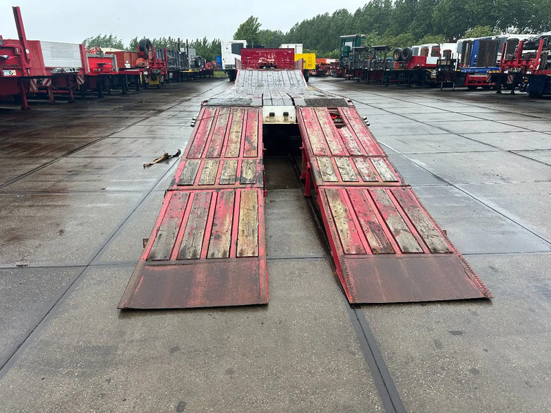 Diversen LAST AXLE STEERING, REMOTE CONTROLE, DOUBLE HYDRAULIC RAMPS - Low loader semi-trailer: picture 4 Diversen LAST AXLE STEERING, REMOTE CONTROLE, DOUBLE HYDRAULIC RAMPS - Low loader semi-trailer: picture 4