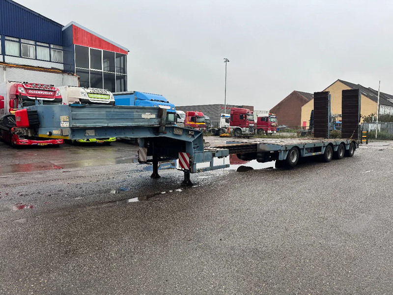 Faymonville TL4S 2,8M EXTENDABLE + HYDRAULIC RAMPS 3 AXLE STEERING - Low loader semi-trailer: picture 1 Faymonville TL4S 2,8M EXTENDABLE + HYDRAULIC RAMPS 3 AXLE STEERING - Low loader semi-trailer: picture 1