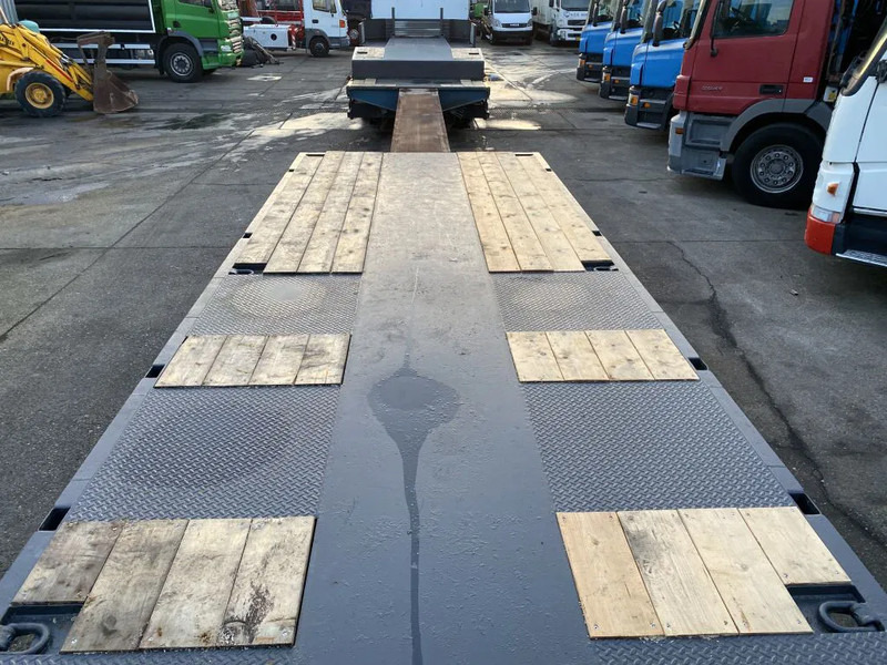 Goldhofer STN-L 3-38/80A - BED: 8,75 + 5,75 METER - Low loader semi-trailer: picture 5 Goldhofer STN-L 3-38/80A - BED: 8,75 + 5,75 METER - Low loader semi-trailer: picture 5