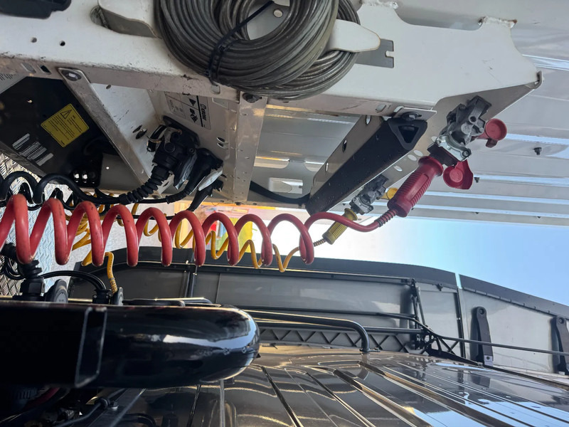 Krone SD SLIDING ROOF ALU BOARDS - Curtainsider semi-trailer: picture 5 Krone SD SLIDING ROOF ALU BOARDS - Curtainsider semi-trailer: picture 5