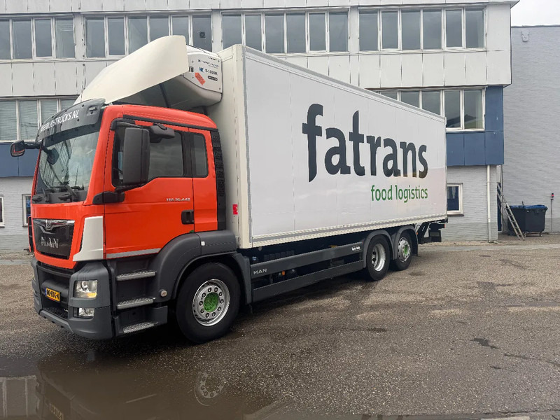 MAN TGS 26.440 6X2 EURO 6 THERMO KING + LOAD LIFT - Refrigerator truck: picture 1 MAN TGS 26.440 6X2 EURO 6 THERMO KING + LOAD LIFT - Refrigerator truck: picture 1