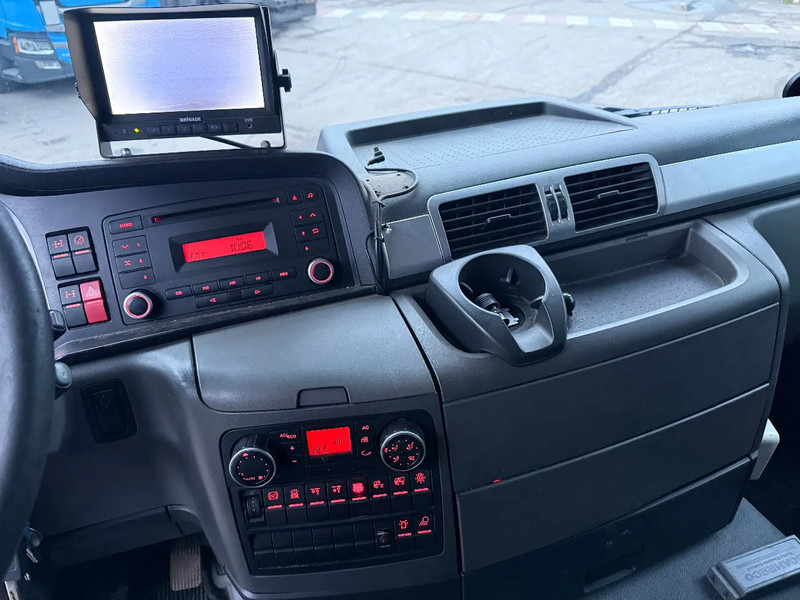 Tipper, Crane truck MAN TGS 35.480 8X4 + HMF 2420-K3 REMOTE + TIPPER: picture 19 Tipper, Crane truck MAN TGS 35.480 8X4 + HMF 2420-K3 REMOTE + TIPPER: picture 19