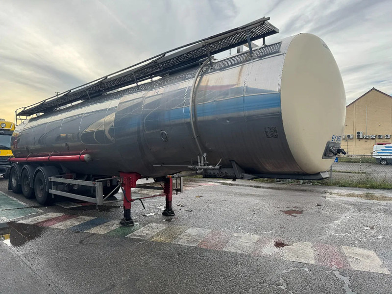 Magyar 3 COMPARTIMENTS BPW AXLES - Tanker semi-trailer: picture 3 Magyar 3 COMPARTIMENTS BPW AXLES - Tanker semi-trailer: picture 3