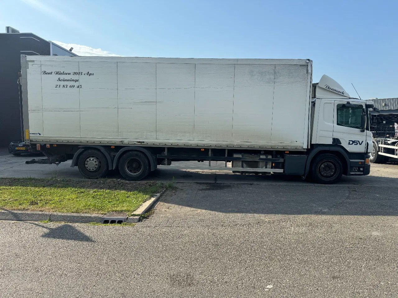 Scania P280 6X2 SCHMITZ BOX + ZEPRO 2000KG LIFT EURO 6 - Box truck: picture 4 Scania P280 6X2 SCHMITZ BOX + ZEPRO 2000KG LIFT EURO 6 - Box truck: picture 4