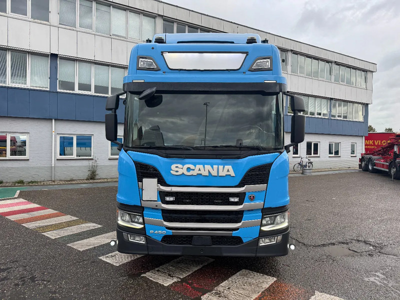 Scania P450 6X2 EURO 6 NGS 2500 KG ZEPRO LOAD LIFT - Curtain side truck: picture 2 Scania P450 6X2 EURO 6 NGS 2500 KG ZEPRO LOAD LIFT - Curtain side truck: picture 2