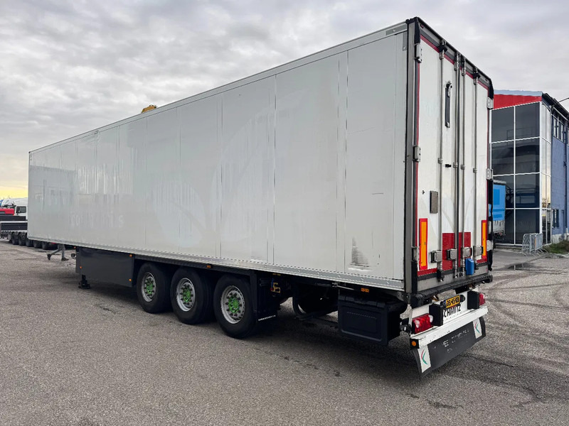 Refrigerator semi-trailer Schmitz Cargobull SKO THERMO KING SLX300I DISC BRAKES: picture 6 Refrigerator semi-trailer Schmitz Cargobull SKO THERMO KING SLX300I DISC BRAKES: picture 6