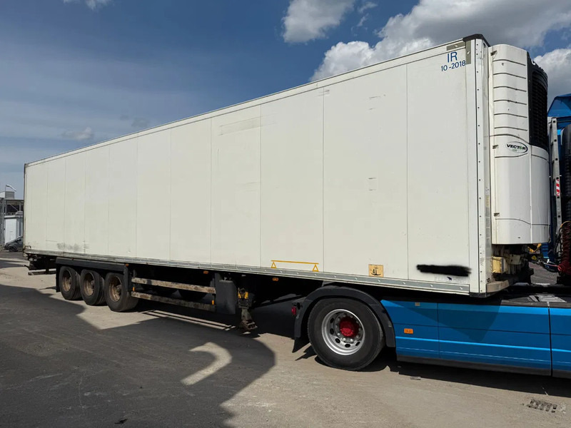 Schmitz Cargobull Schmitz Cargobull PRICES FROM €6950 TO €8950,- 40 X CARRIER 1850 MT D/E SAF AXELS - Refrigerator semi-trailer: picture 2 Schmitz Cargobull Schmitz Cargobull PRICES FROM €6950 TO €8950,- 40 X CARRIER 1850 MT D/E SAF AXELS - Refrigerator semi-trailer: picture 2