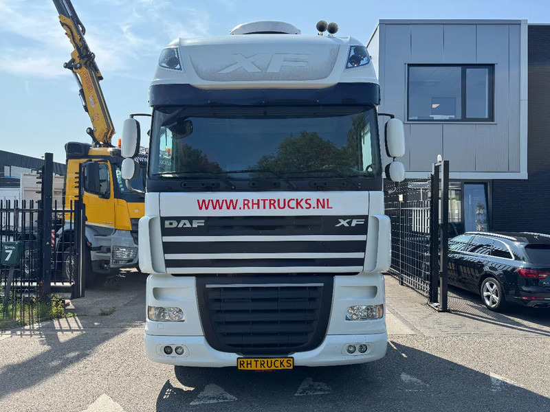 DAF XF 105.510 4X2 SKIRTS ADR RETARDER STANDKLIMA - Tractor truck: picture 2 DAF XF 105.510 4X2 SKIRTS ADR RETARDER STANDKLIMA - Tractor truck: picture 2