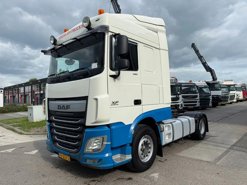 DAF XF 440 4X2 EURO 6 SPOILERS HOLLAND TRUCK - Tractor truck: picture 1 DAF XF 440 4X2 EURO 6 SPOILERS HOLLAND TRUCK - Tractor truck: picture 1