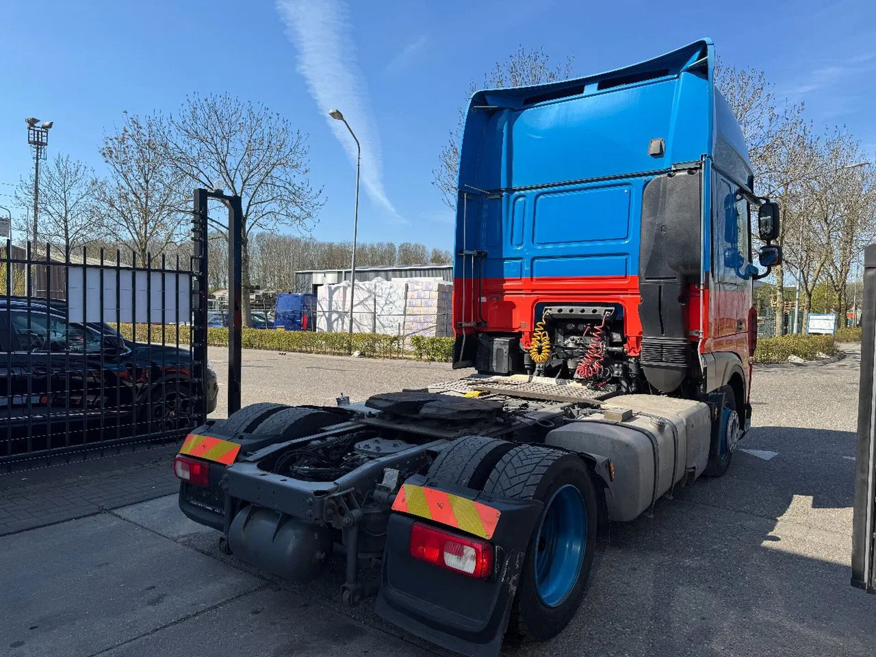 DAF XF 450 4X2 EURO 6 MEGA - Tractor truck: picture 4 DAF XF 450 4X2 EURO 6 MEGA - Tractor truck: picture 4