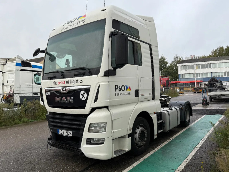 MAN TGX 18.460 4X2 + RETARDER - ENGINE BROKEN - Tractor truck: picture 1 MAN TGX 18.460 4X2 + RETARDER - ENGINE BROKEN - Tractor truck: picture 1