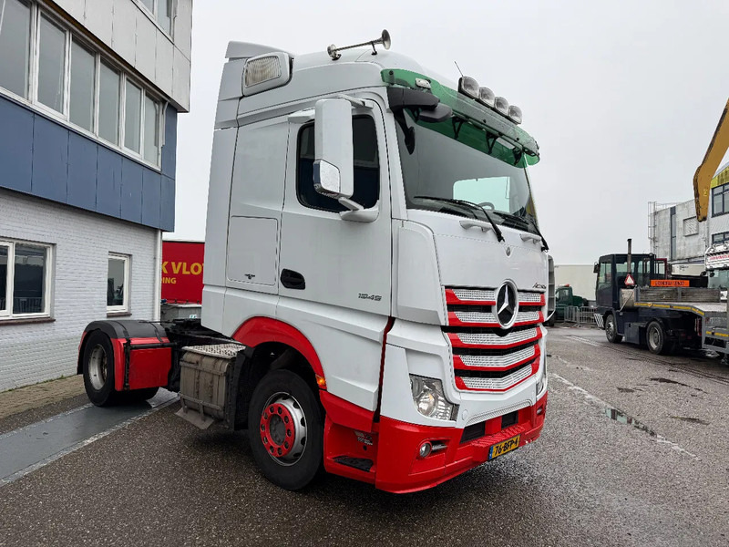 Mercedes-Benz Actros 1945 4X2 EURO 6 - NL TRUCK 1st OWNER (1845) - Tractor truck: picture 3 Mercedes-Benz Actros 1945 4X2 EURO 6 - NL TRUCK 1st OWNER (1845) - Tractor truck: picture 3