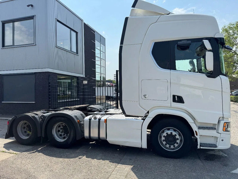 Scania R580 V8 NGS 6X4 EURO 6 RETARDER - Tractor truck: picture 4 Scania R580 V8 NGS 6X4 EURO 6 RETARDER - Tractor truck: picture 4