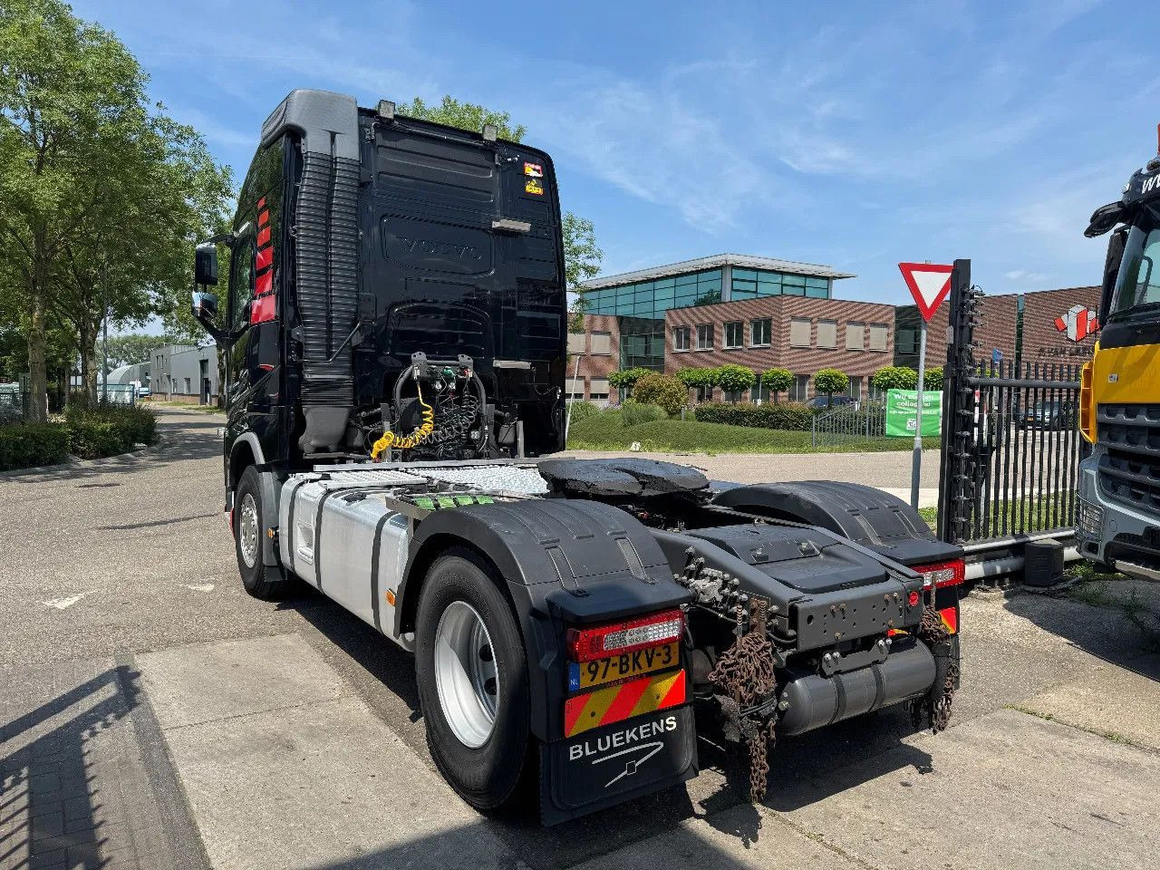 Tractor truck Volvo FH 460 4X2 EURO 6 STANDKLIMA 2 UNITS: picture 8