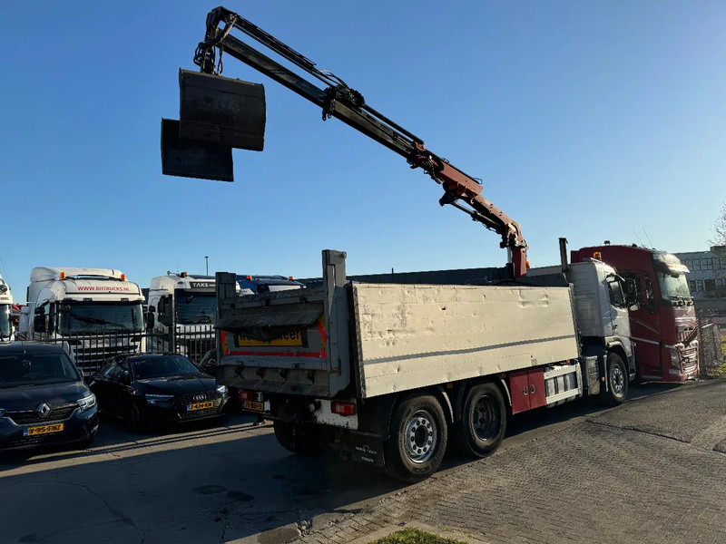 Volvo FM 330 6X2 - EURO 5 + ATLAS 126.3E A2 + REMOTE + LIFT/STEERING AXLE - Tipper, Crane truck: picture 5 Volvo FM 330 6X2 - EURO 5 + ATLAS 126.3E A2 + REMOTE + LIFT/STEERING AXLE - Tipper, Crane truck: picture 5