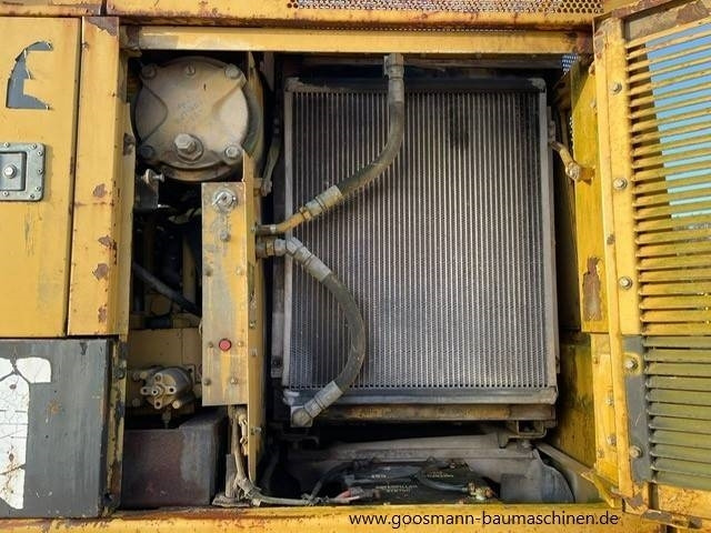 Crawler excavator CAT 231 D LC: picture 11