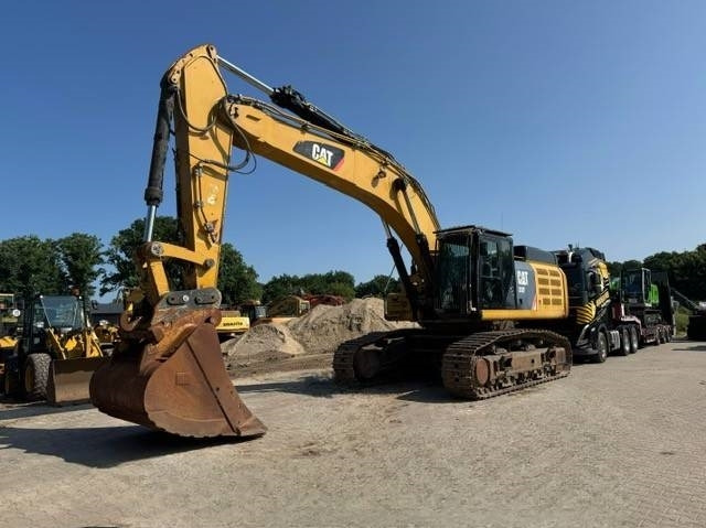 CAT 352 F - Crawler excavator: picture 2 CAT 352 F - Crawler excavator: picture 2