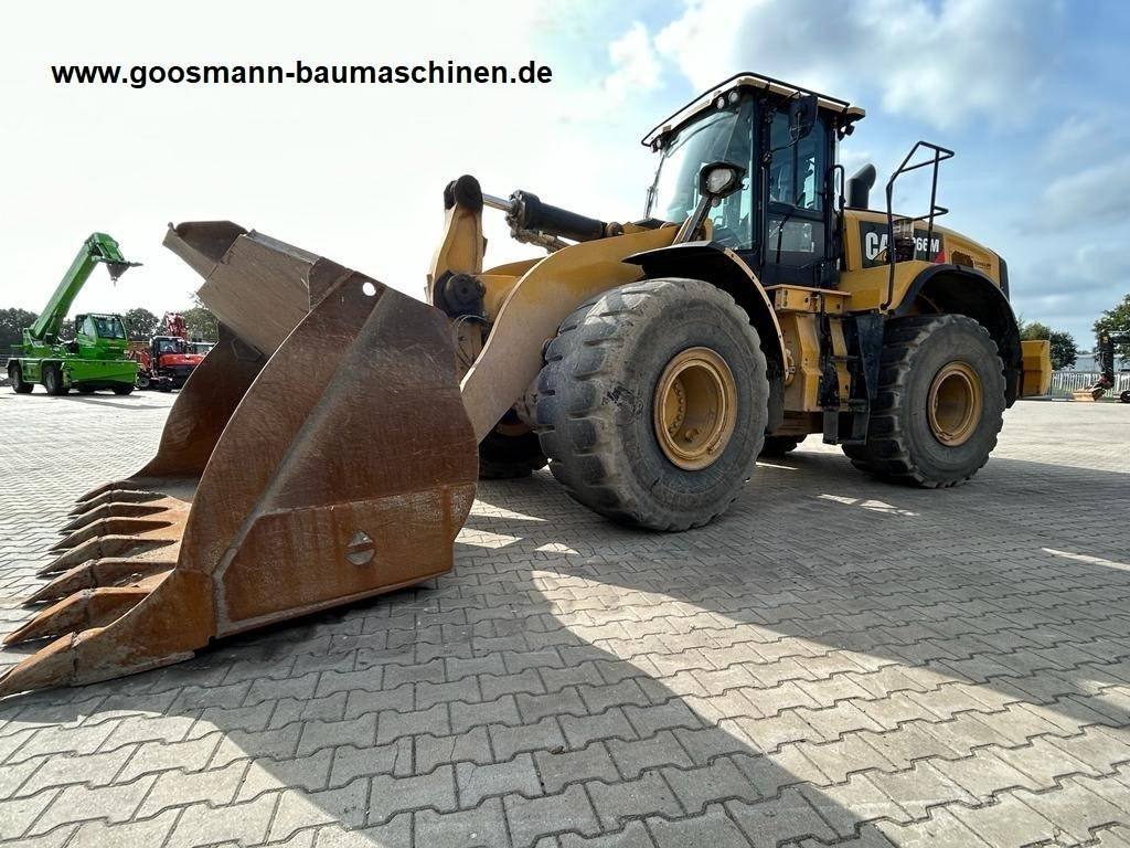 Wheel loader CAT 966M: picture 1