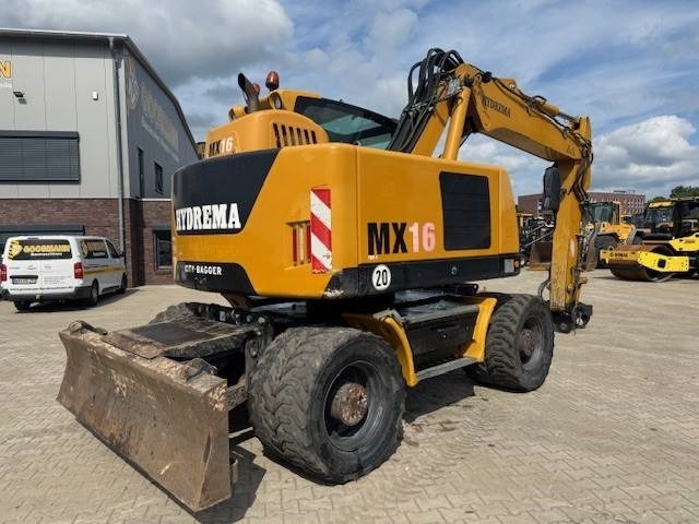 HYDREMA MX16 - Wheel excavator: picture 1 HYDREMA MX16 - Wheel excavator: picture 1