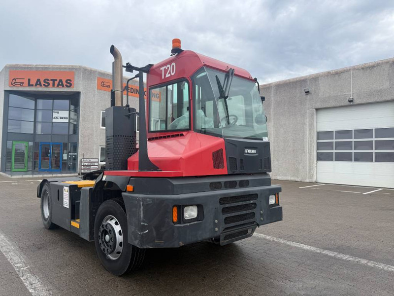 Kalmar Terminal tractor / Terminal-Zugmaschine / - Tractor truck: picture 1 Kalmar Terminal tractor / Terminal-Zugmaschine / - Tractor truck: picture 1