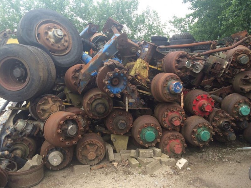 Diversen 50 ASSEN - Axle and parts for Truck: picture 1 Diversen 50 ASSEN - Axle and parts for Truck: picture 1