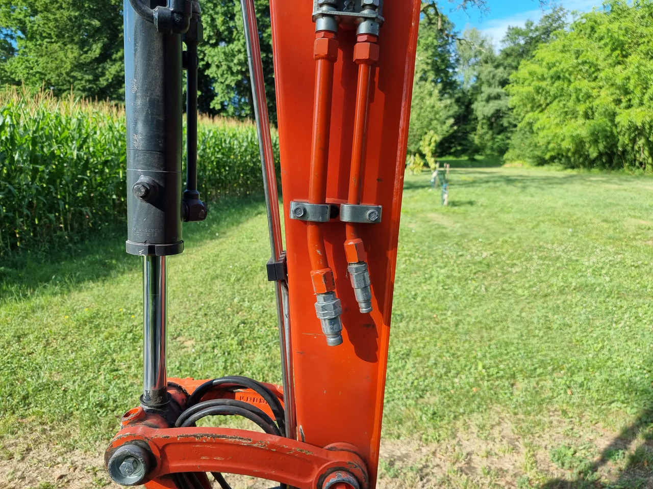 Mini excavator KUBOTA U 50-5: picture 11